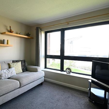 Sec/ Hydro Two Bed Flat With Free Parking And Great View Apartamento Glasgow Exterior foto