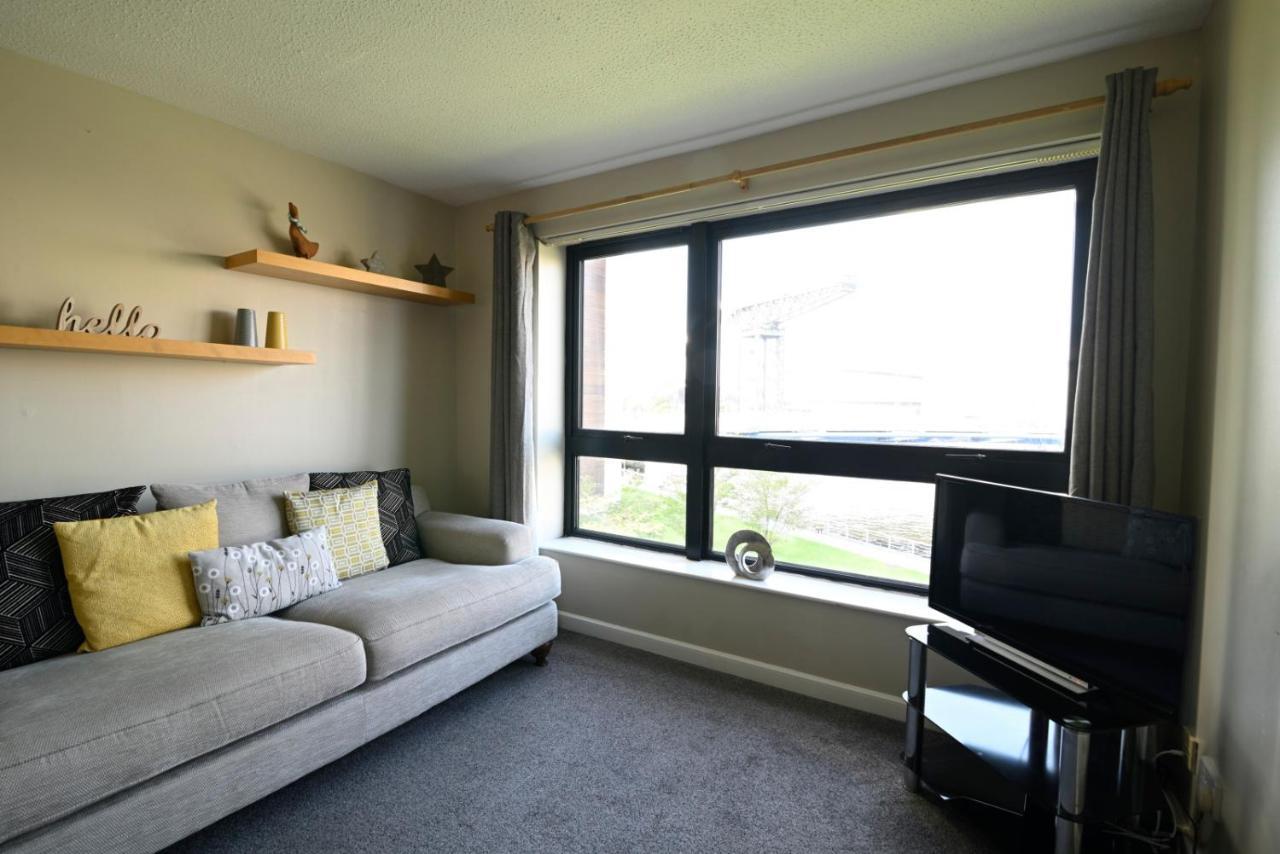 Sec/ Hydro Two Bed Flat With Free Parking And Great View Apartamento Glasgow Exterior foto