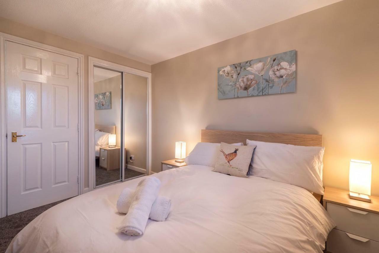 Sec/ Hydro Two Bed Flat With Free Parking And Great View Apartamento Glasgow Exterior foto