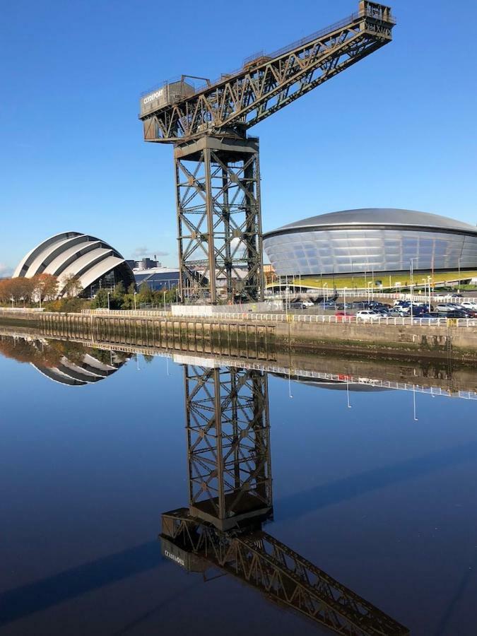Sec/ Hydro Two Bed Flat With Free Parking And Great View Apartamento Glasgow Exterior foto